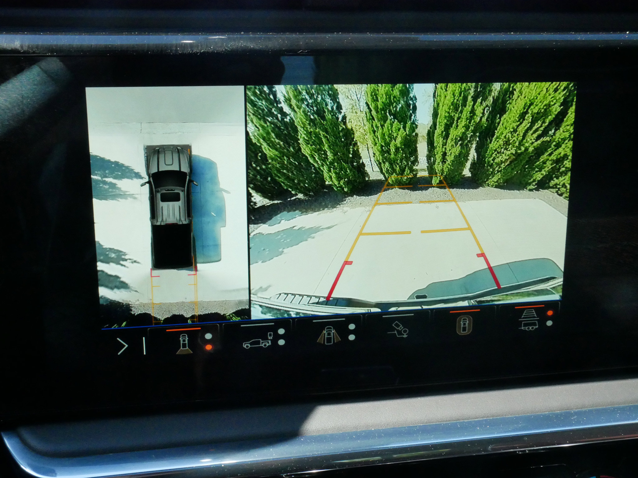 Used 2025 GMC Sierra 2500 Denali Ultimate image 25