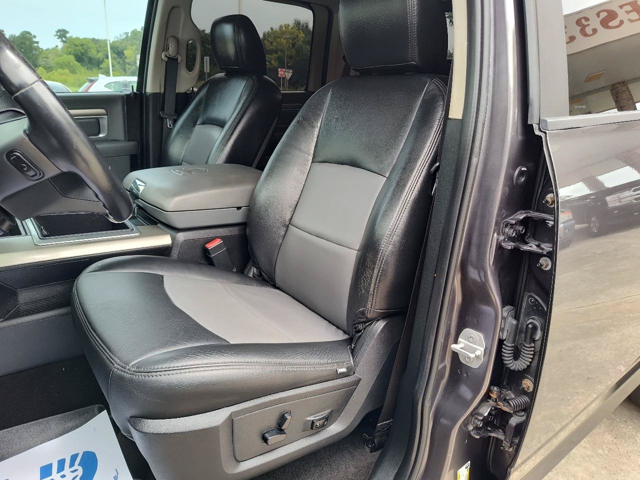Used 2014 RAM 1500 Lone Star AWD/4WD image 16