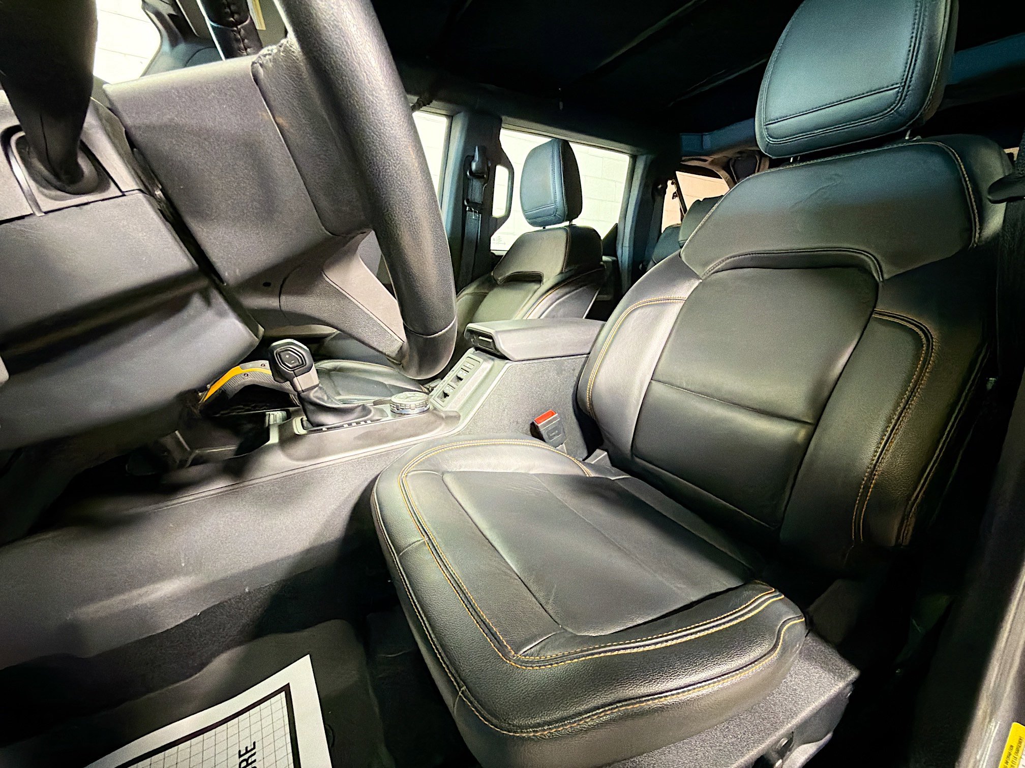 Used 2021 Ford Bronco Badlands image 5