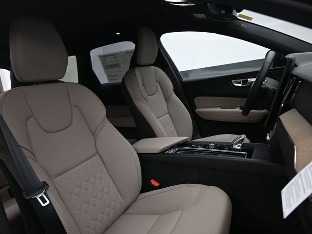 New 2026 Volvo XC60 B5 Plus w/ Protection Package Premier image 35