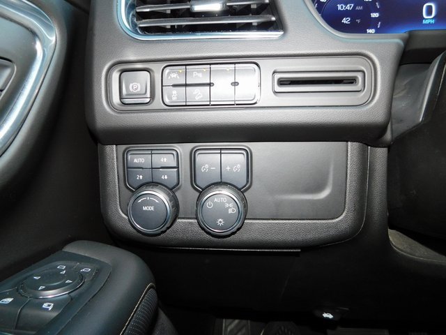 Certified 2023 Chevrolet Suburban Premier image 40