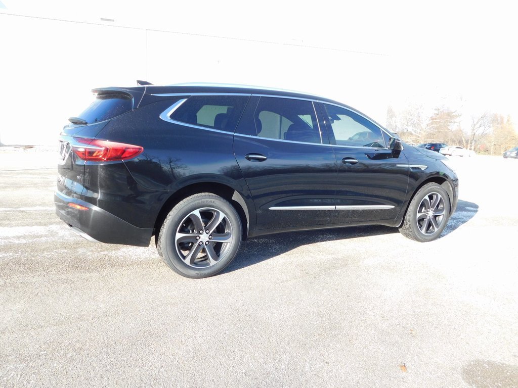 Used 2021 Buick Enclave Essence w/ Sport Touring Edition image 3