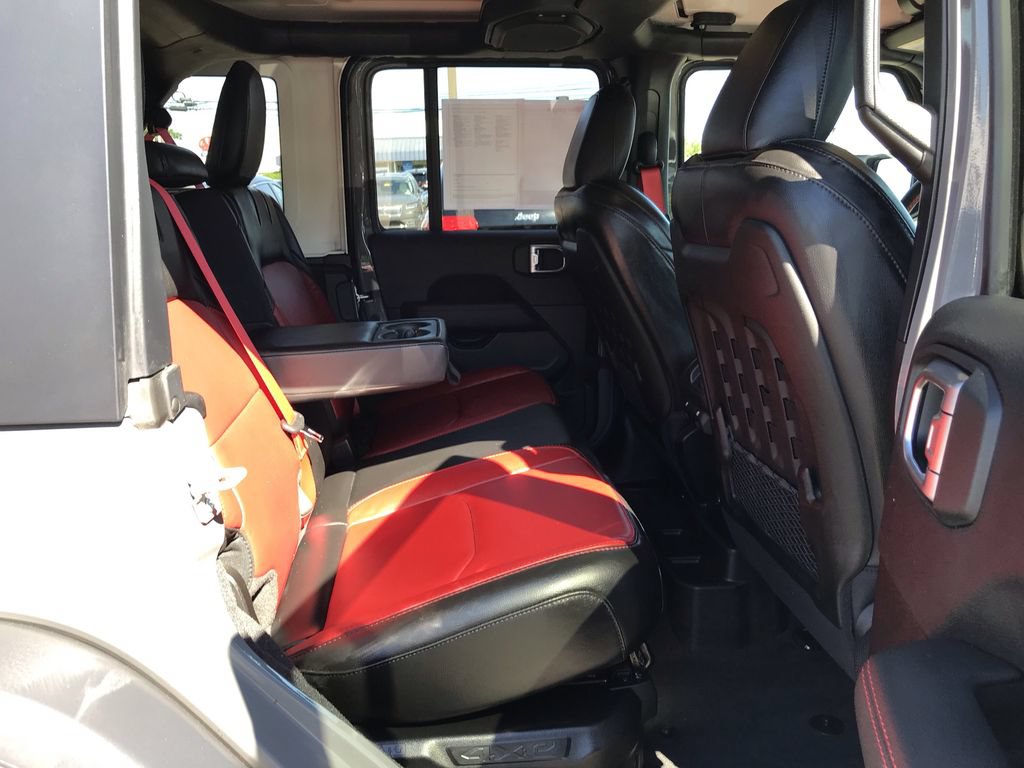 Used 2023 Jeep Wrangler Unlimited Rubicon 4xe AWD/4WD image 16