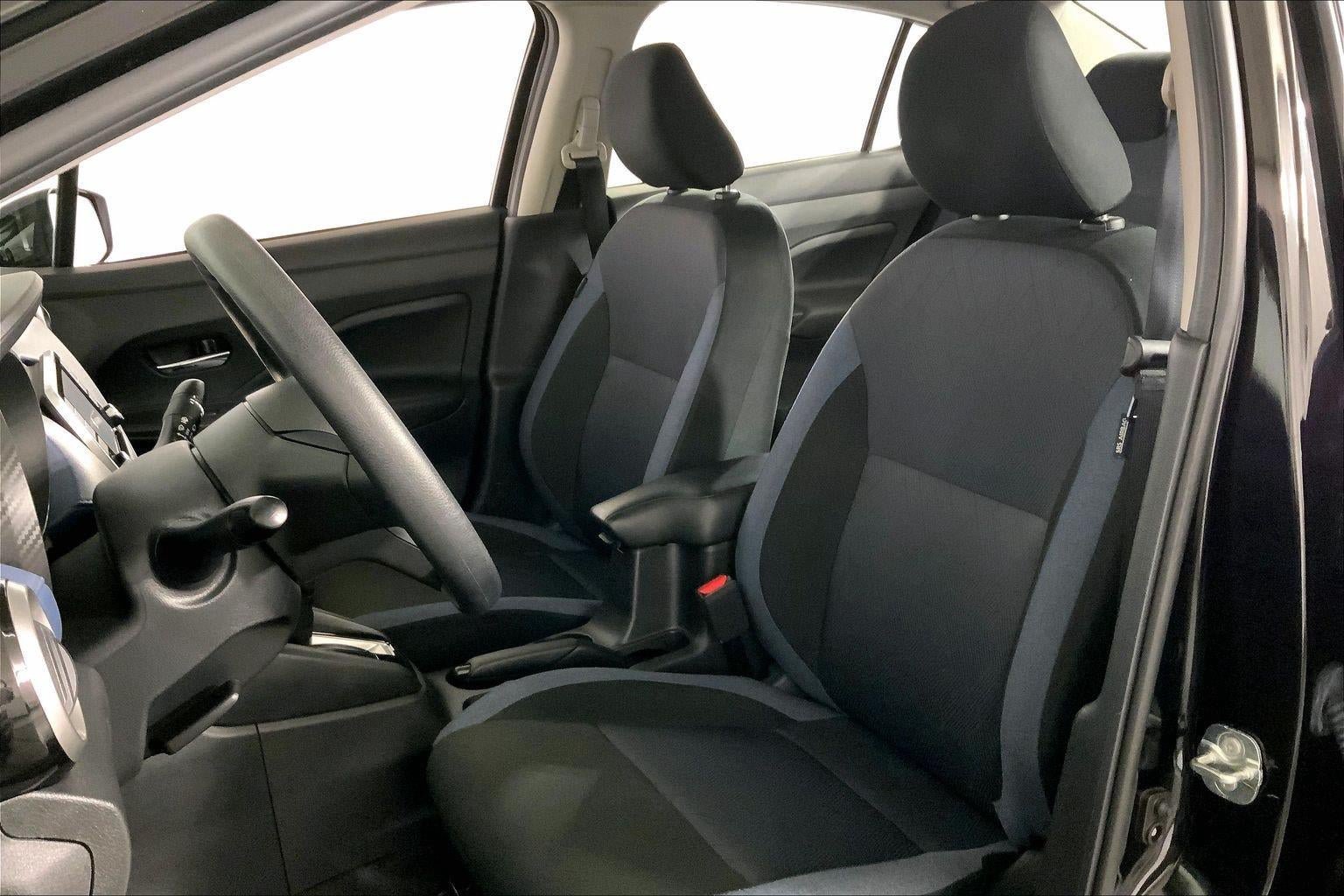 Used 2025 Nissan Versa SV FWD image 22