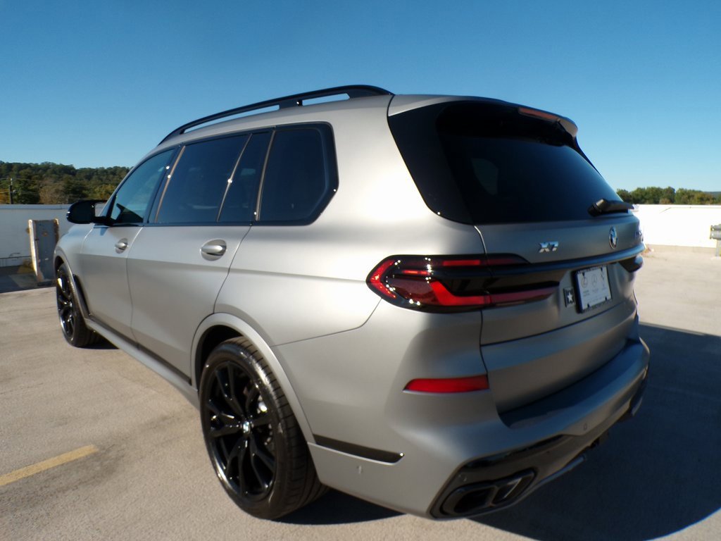 Used 2026 BMW X7 M60i image 4
