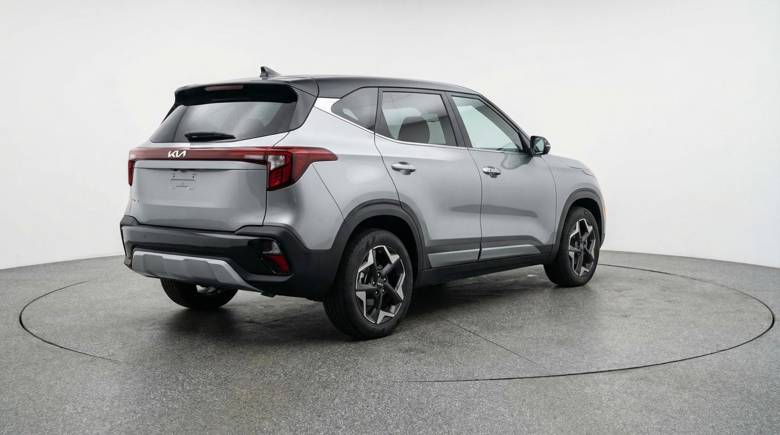 Used 2025 Kia Seltos S image 9