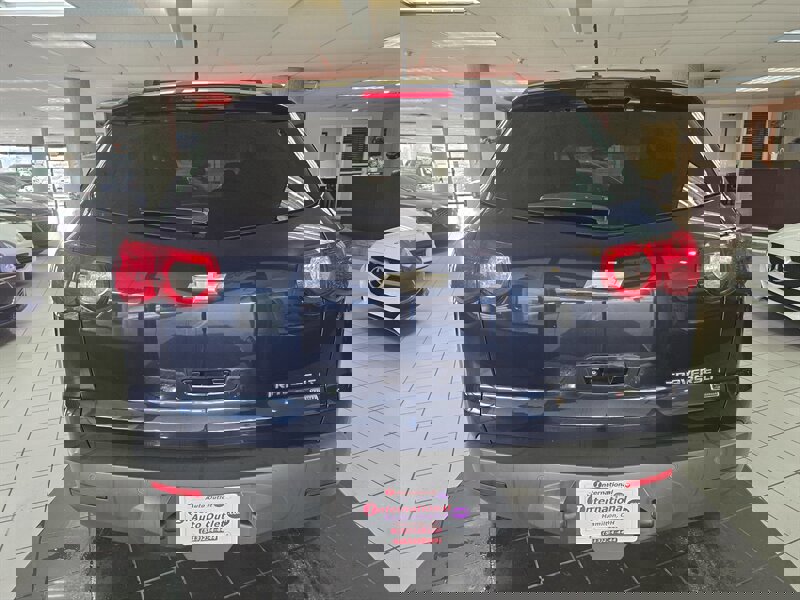 Used 2010 Chevrolet Traverse LT w/ Personal Connectivity Package image 5