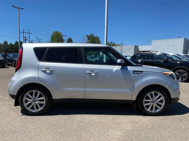 Used 2017 Kia Soul + FWD image 6
