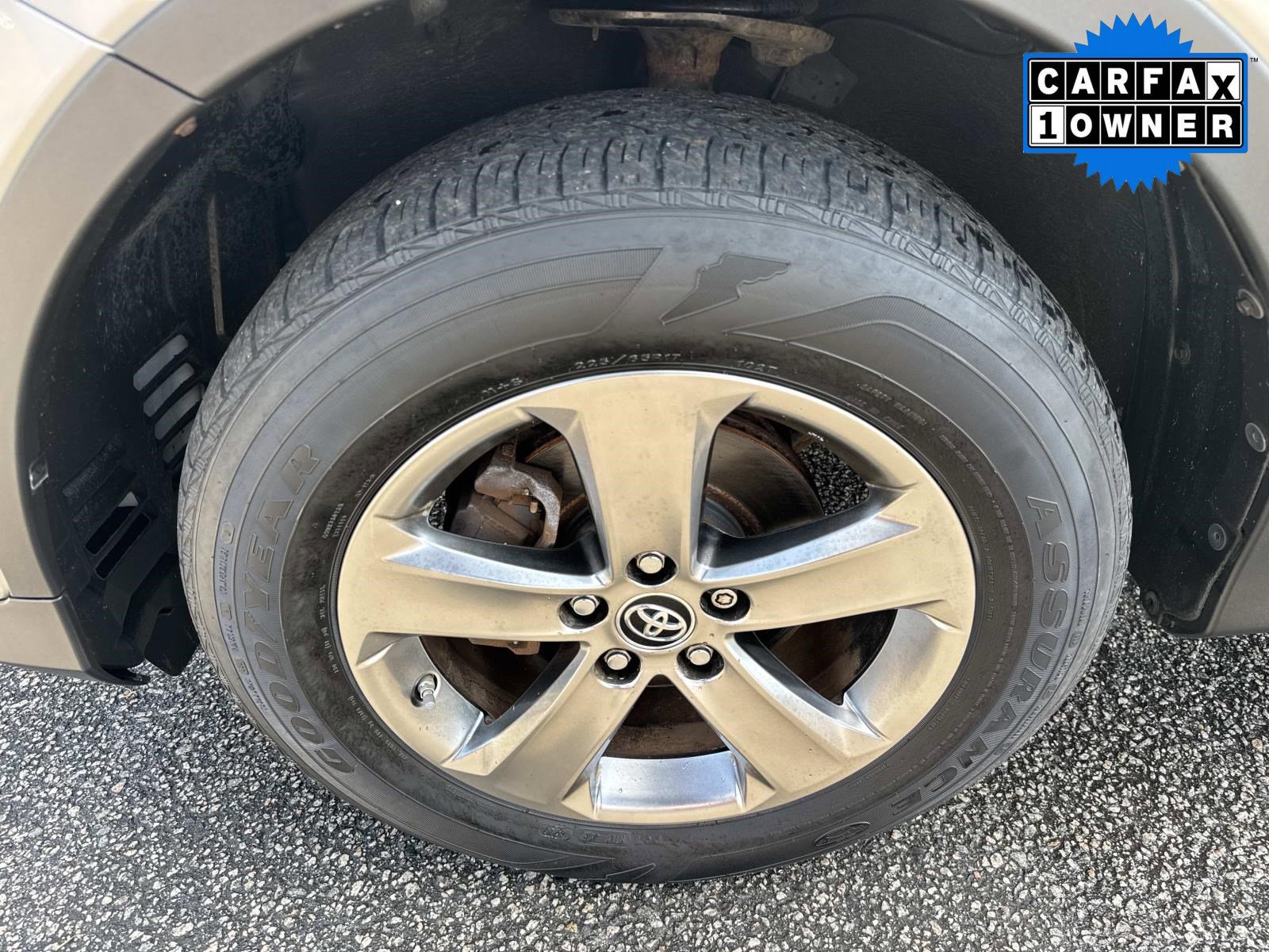 Used 2015 Toyota RAV4 XLE image 10