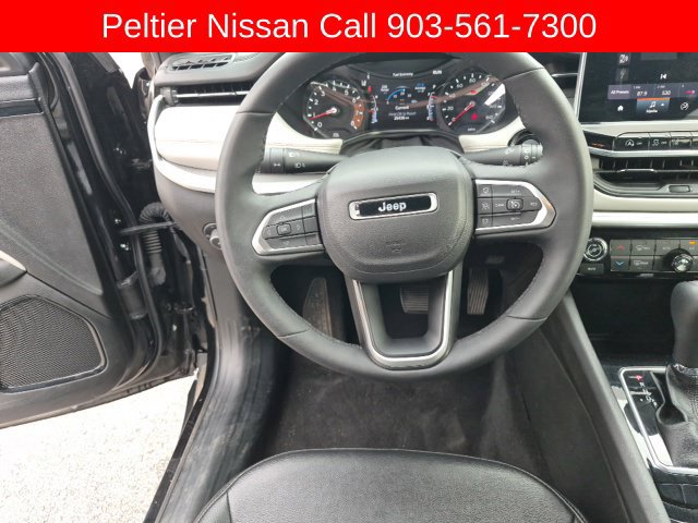 Used 2025 Jeep Compass Limited AWD/4WD image 10