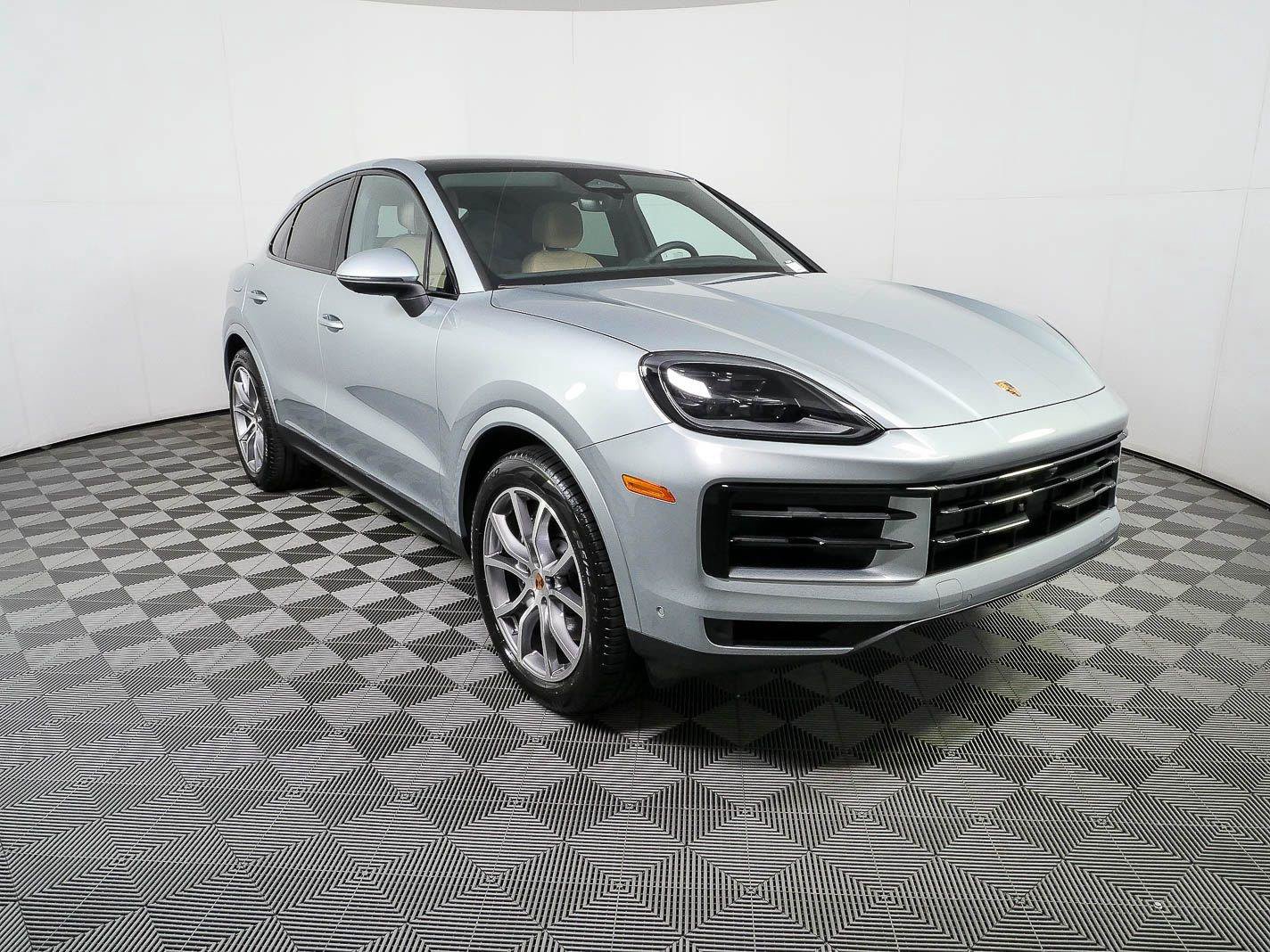Used 2026 Porsche Cayenne Coupe AWD/4WD image 29
