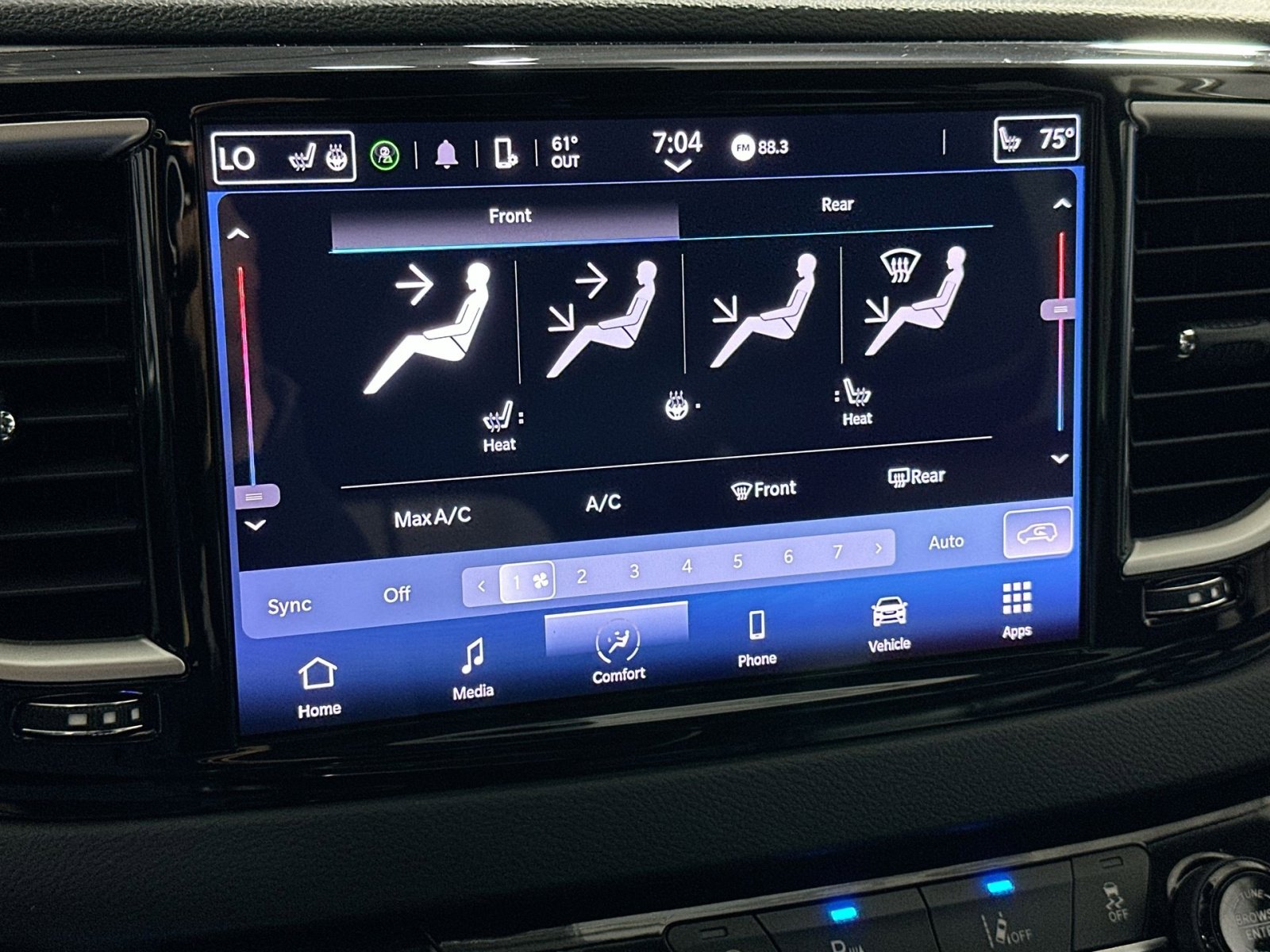 Used 2023 Chrysler Pacifica Touring-L image 25