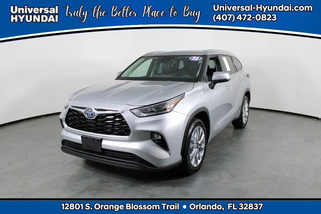Used 2023 Toyota Highlander Limited