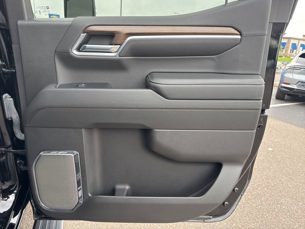 Certified 2024 Chevrolet Silverado 1500 High Country w/ High Country Premium Package image 25