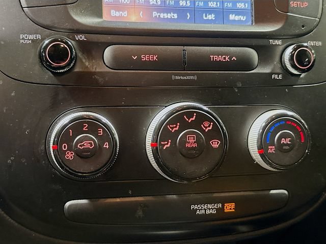 Used 2019 Kia Soul FWD image 16