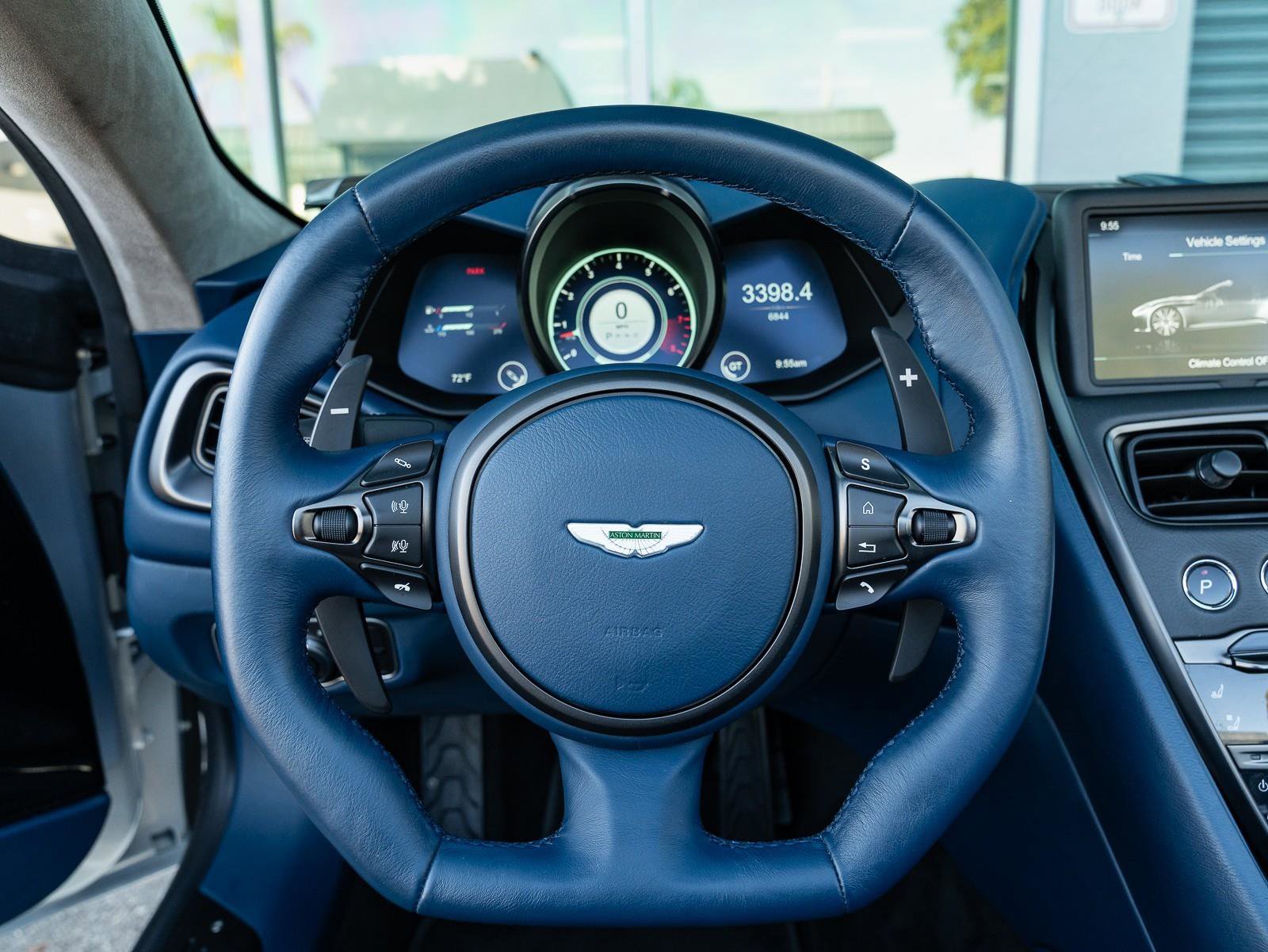 Used 2020 Aston Martin DBS Superleggera Volante image 39