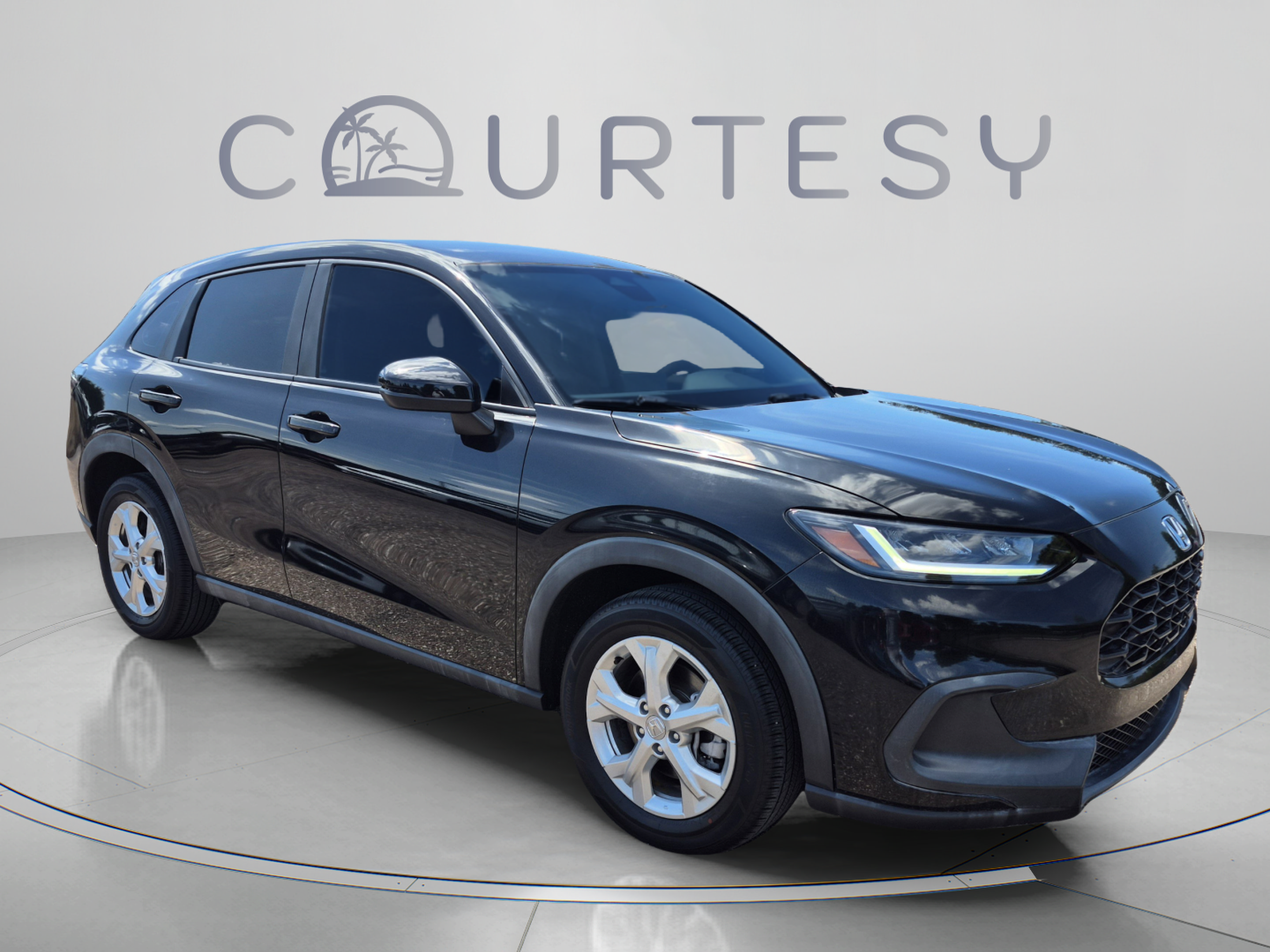 Used 2023 Honda HR-V LX image 7