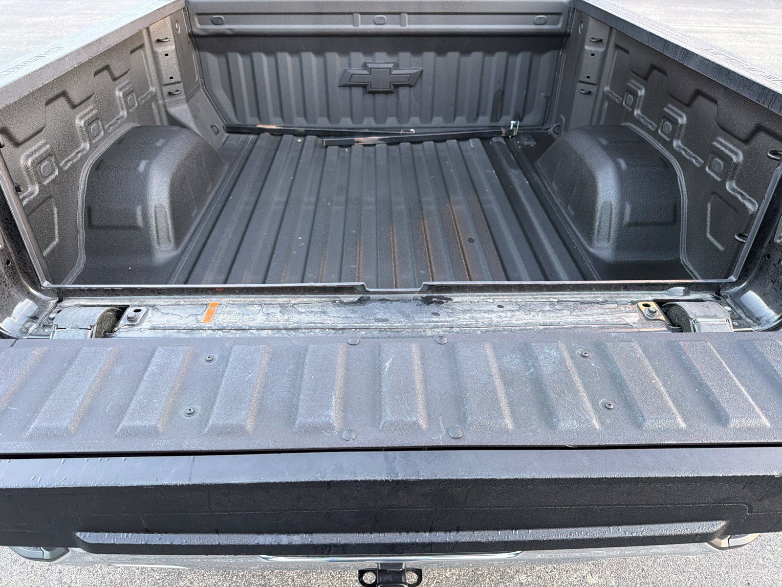 Used 2024 Chevrolet Silverado 1500 LTZ AWD/4WD image 9