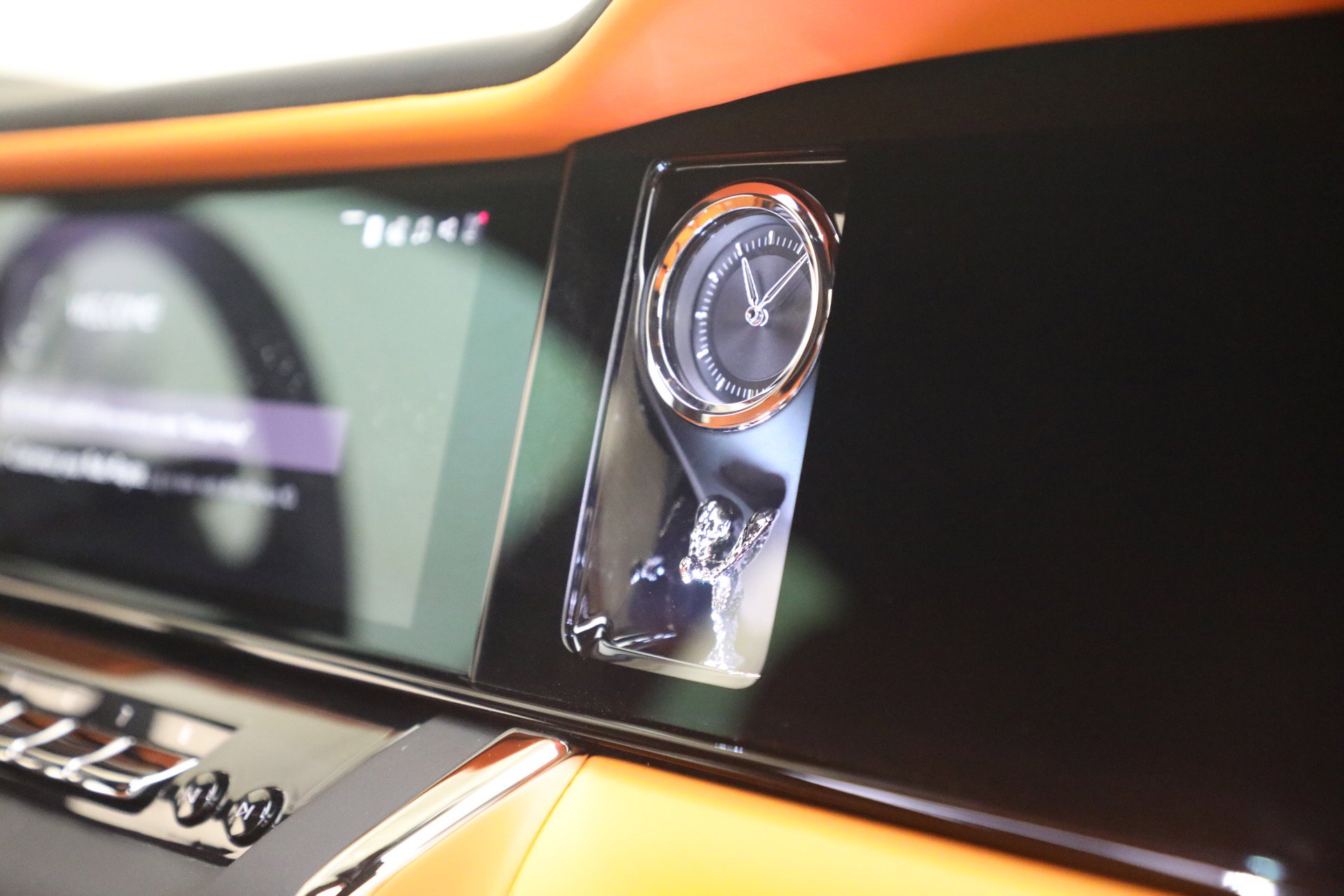 Certified 2026 Rolls-Royce Cullinan AWD/4WD image 28