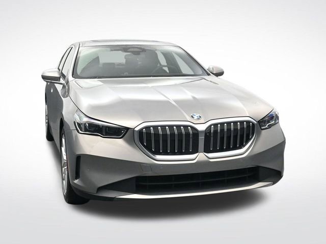 Used 2024 BMW 530i 530i w/ Premium Package image 10