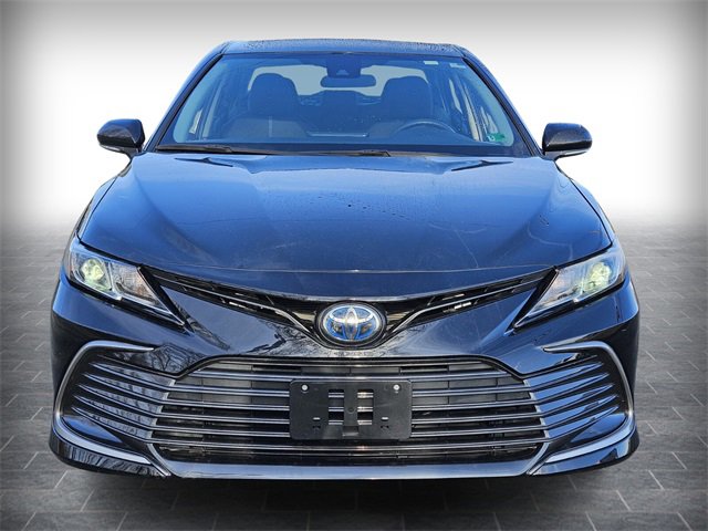 Used 2022 Toyota Camry LE image 2