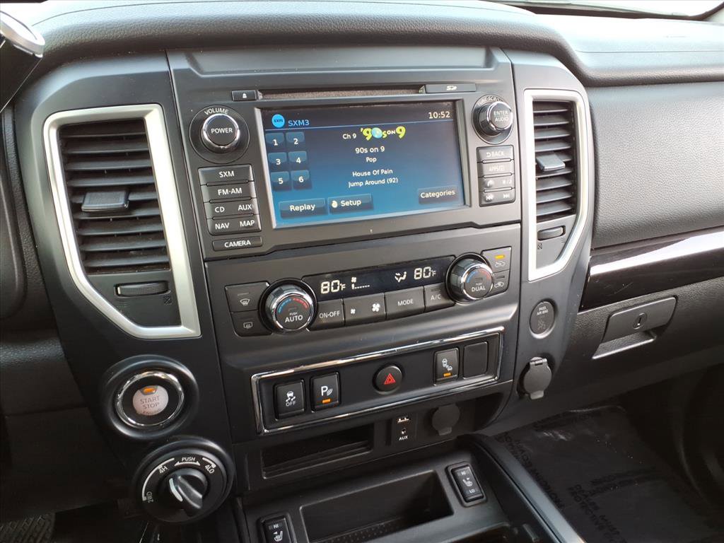 Used 2018 Nissan Titan SV w/ SV Convenience Package image 23