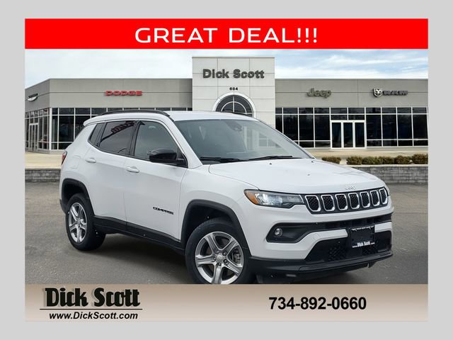 Used 2023 Jeep Compass Latitude image 1
