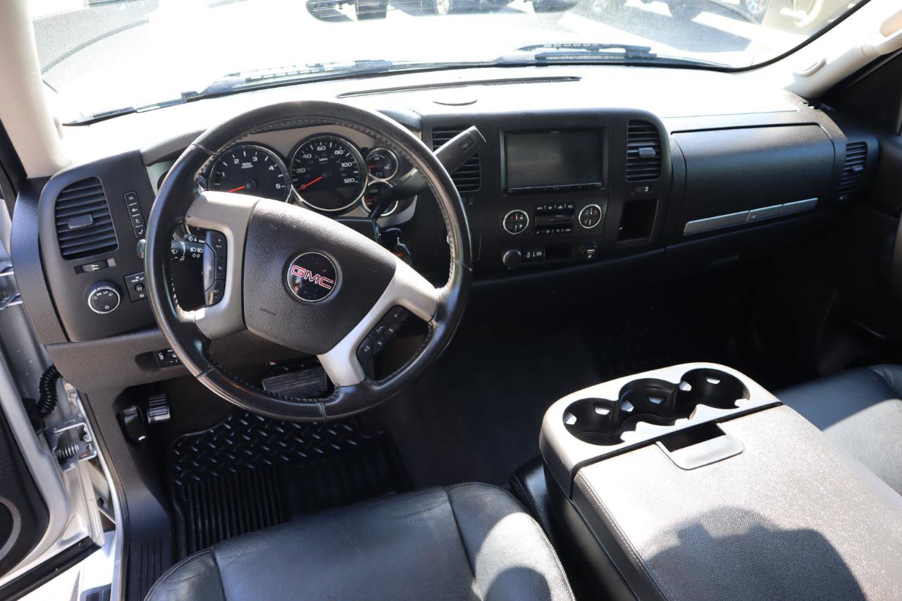 Used 2013 GMC Sierra 2500 SLE w/ HD SLE Premium Package AWD/4WD image 12