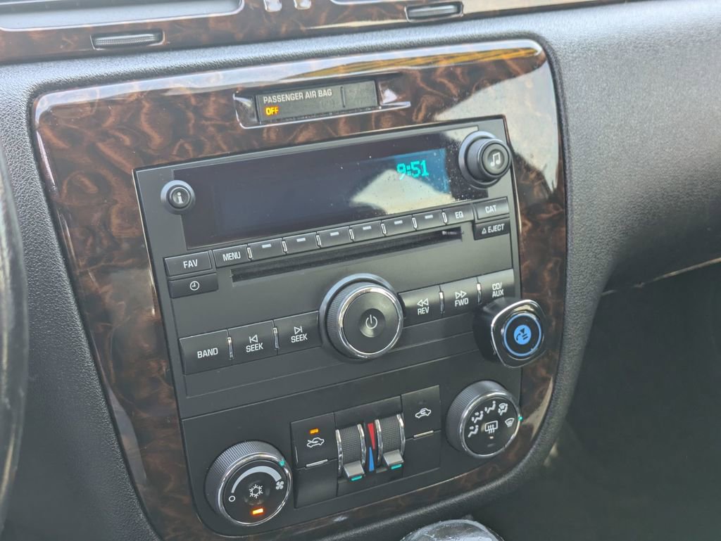 Used 2013 Chevrolet Impala LT w/ LT Sunroof Package image 23