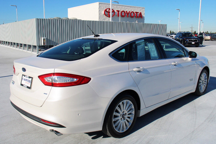 Used 2014 Ford Fusion Energi SE w/ Driver Assist Package image 3