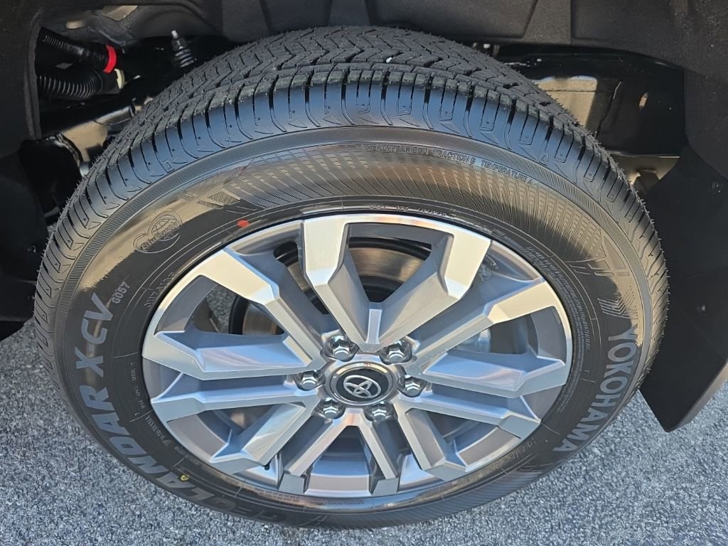 New 2026 Toyota 4Runner Limited AWD/4WD image 7