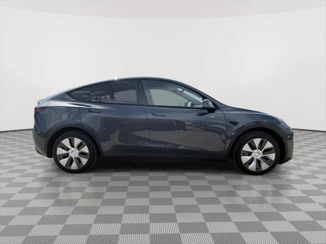 Used 2023 Tesla Model Y 2WD image 6