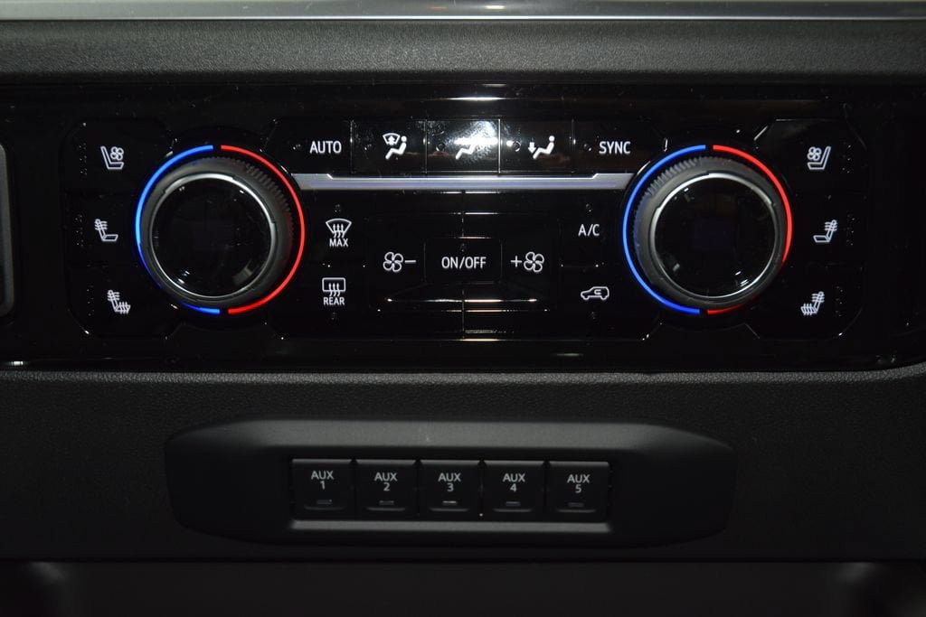 New 2026 Chevrolet Silverado 2500 High Country w/ High Country Premium Package AWD/4WD image 36
