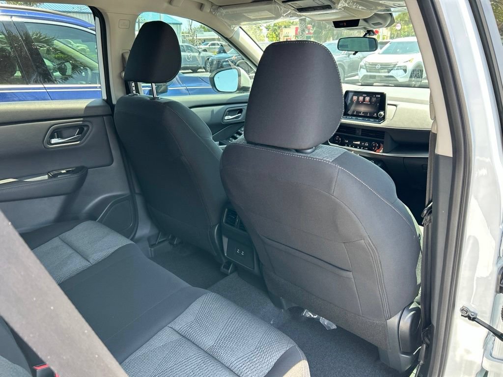 New 2026 Nissan Rogue SV AWD/4WD image 46