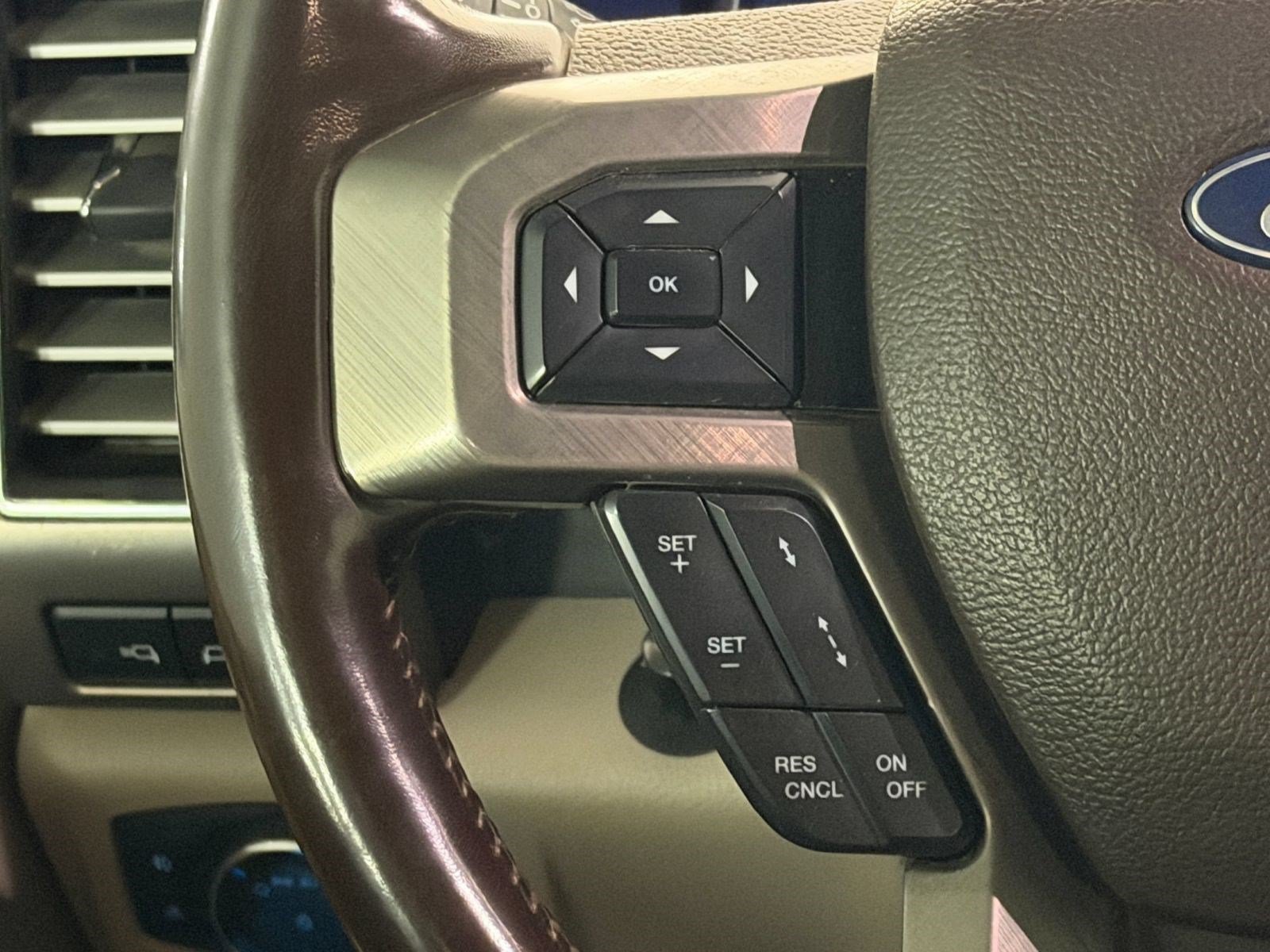 Used 2019 Ford F250 Limited w/ FX4 Off-Road Package AWD/4WD image 15