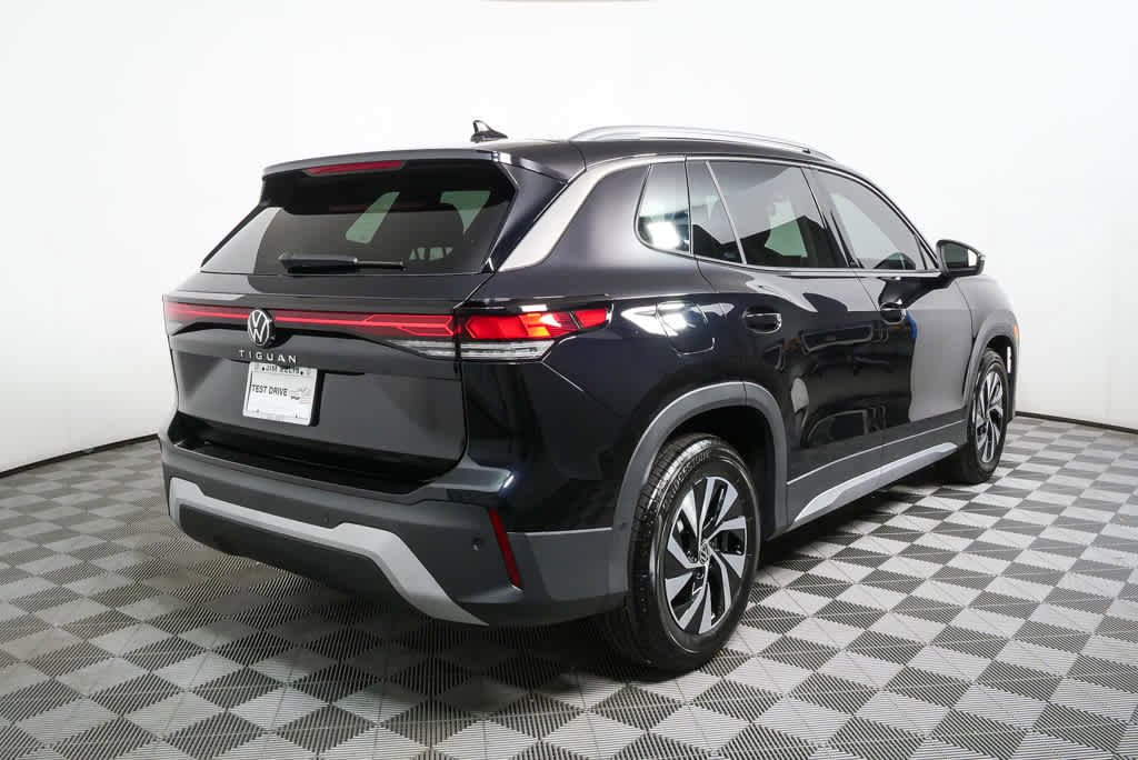 New 2026 Volkswagen Tiguan S FWD image 3