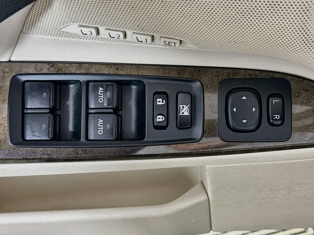 Used 2010 Lexus IS 350C RWD image 22