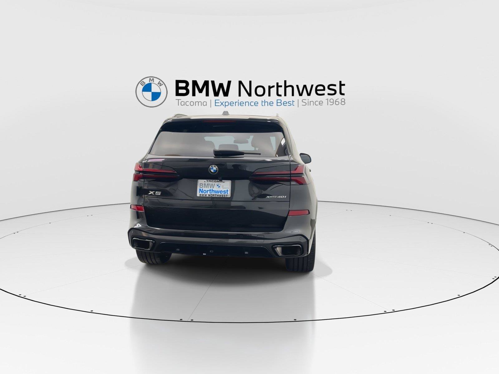 Used 2024 BMW X5 xDrive40i w/ M Sport Package AWD/4WD image 5