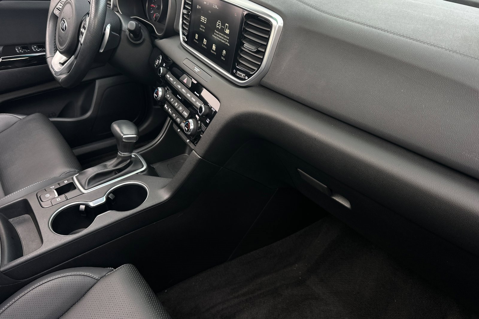 Certified 2022 Kia Sportage Nightfall Edition w/ Nightfall Fwd Premium Package image 18