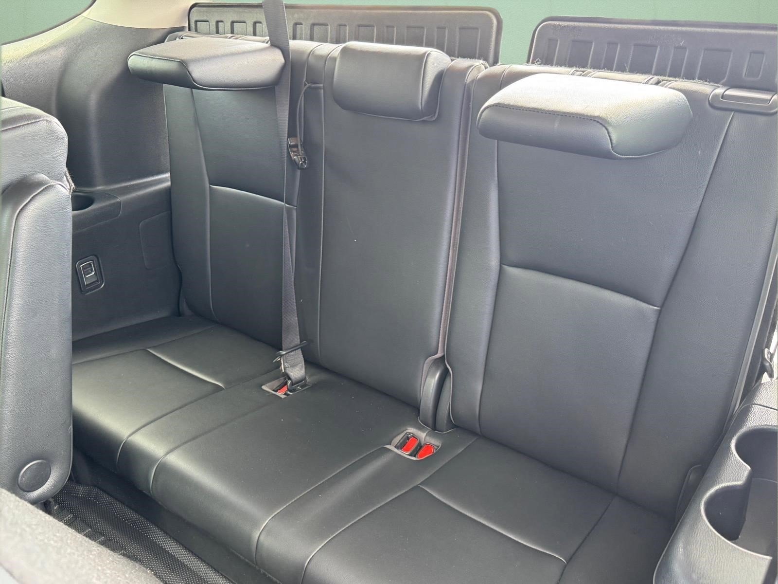 Used 2020 Toyota Highlander XLE FWD image 11