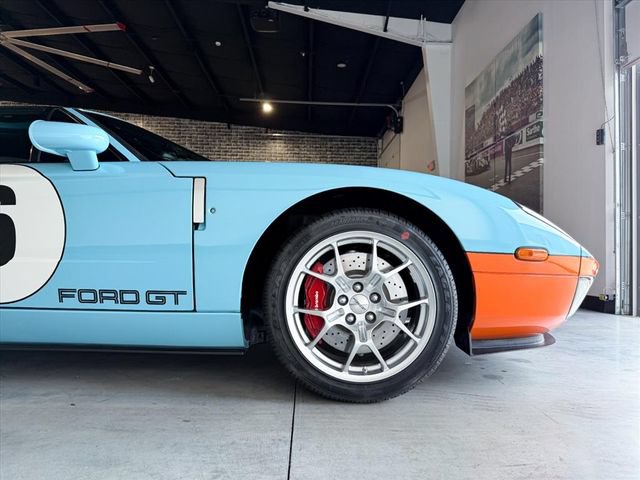 Used 2006 Ford GT RWD image 52
