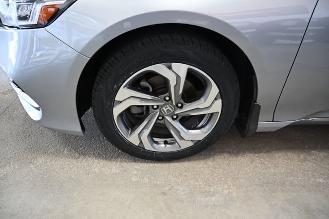 Used 2019 Honda Accord EX image 32