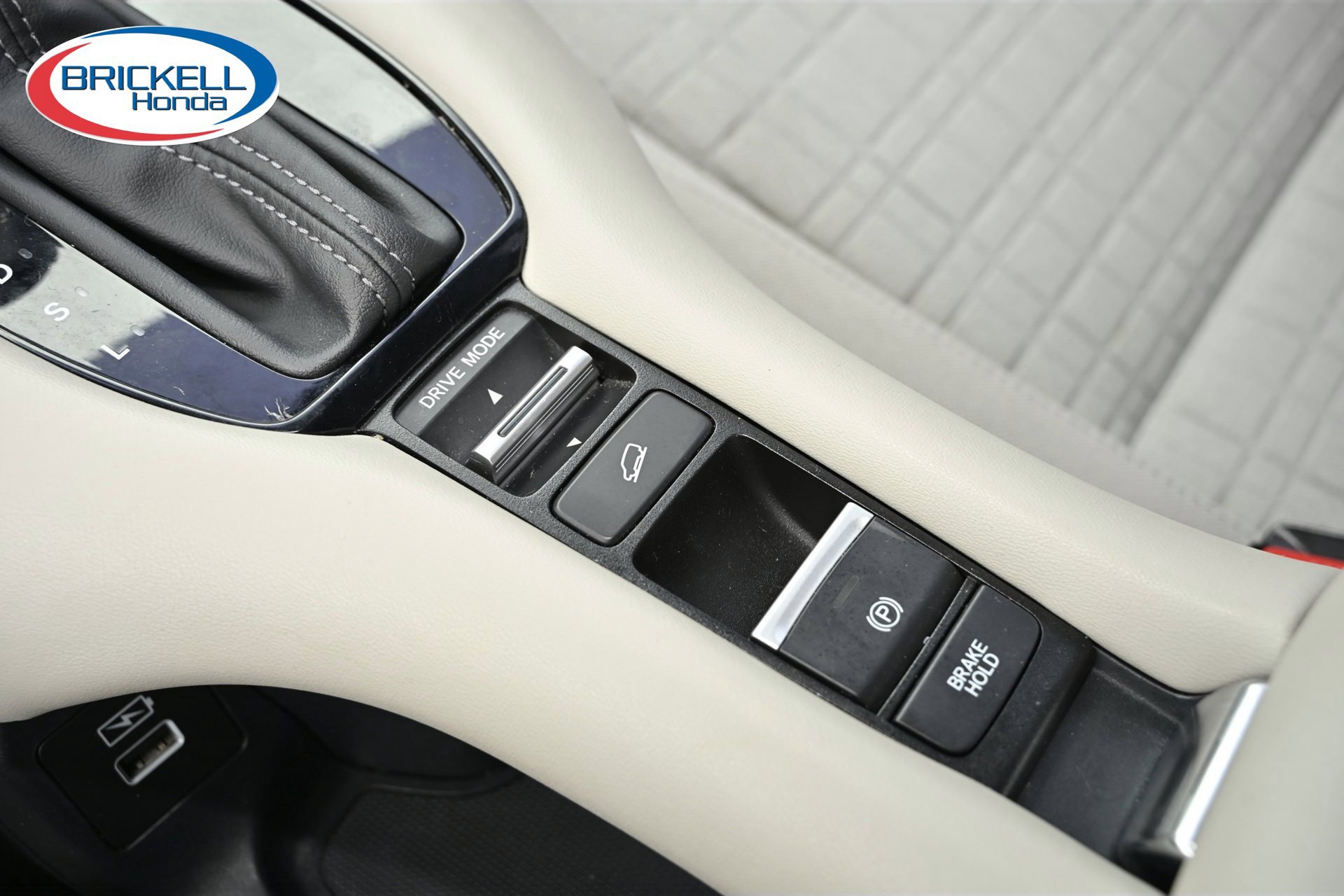 Used 2023 Honda HR-V LX image 26