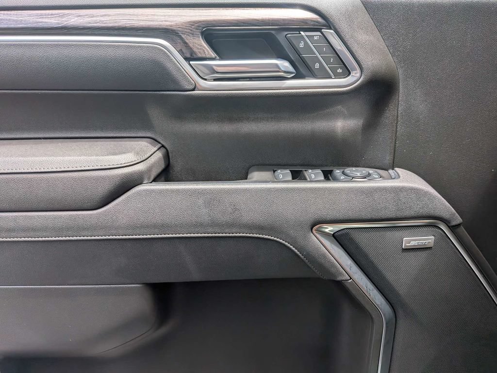 Used 2025 Chevrolet Silverado 1500 LTZ w/ Technology Package AWD/4WD image 25