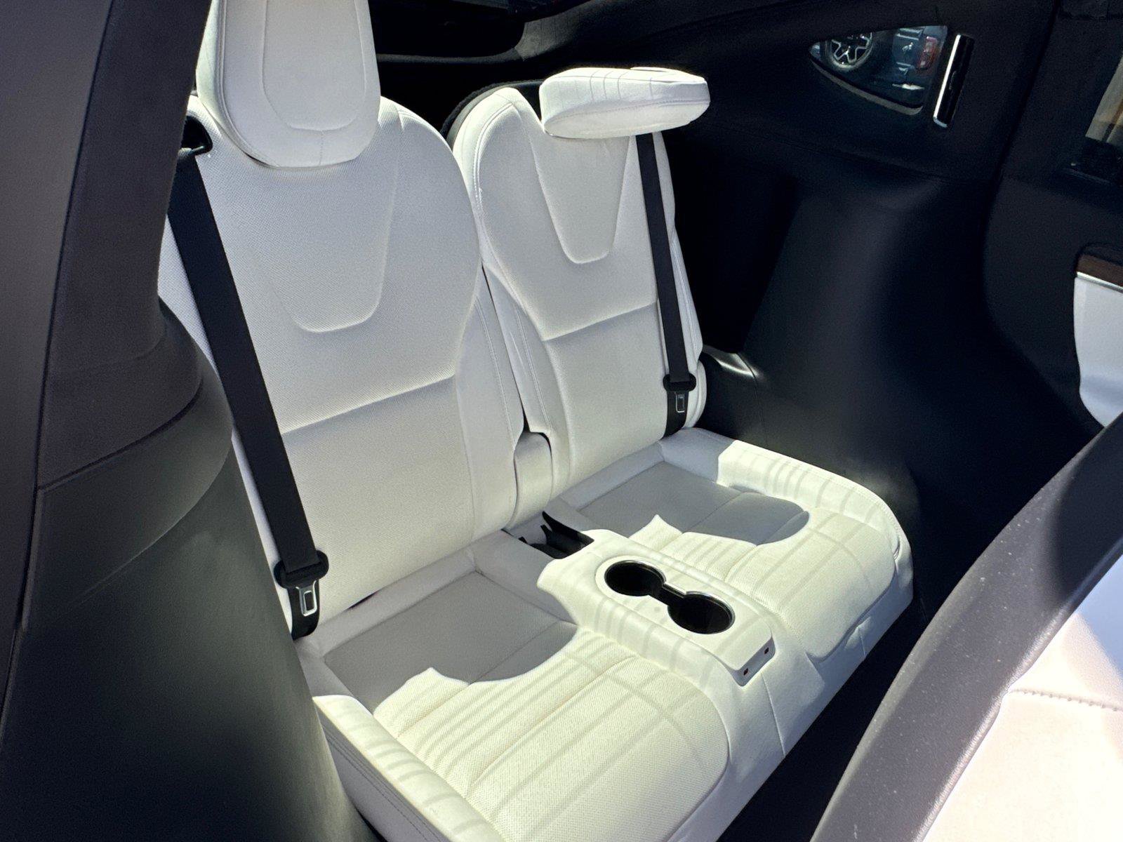 Used 2023 Tesla Model X AWD/4WD image 18