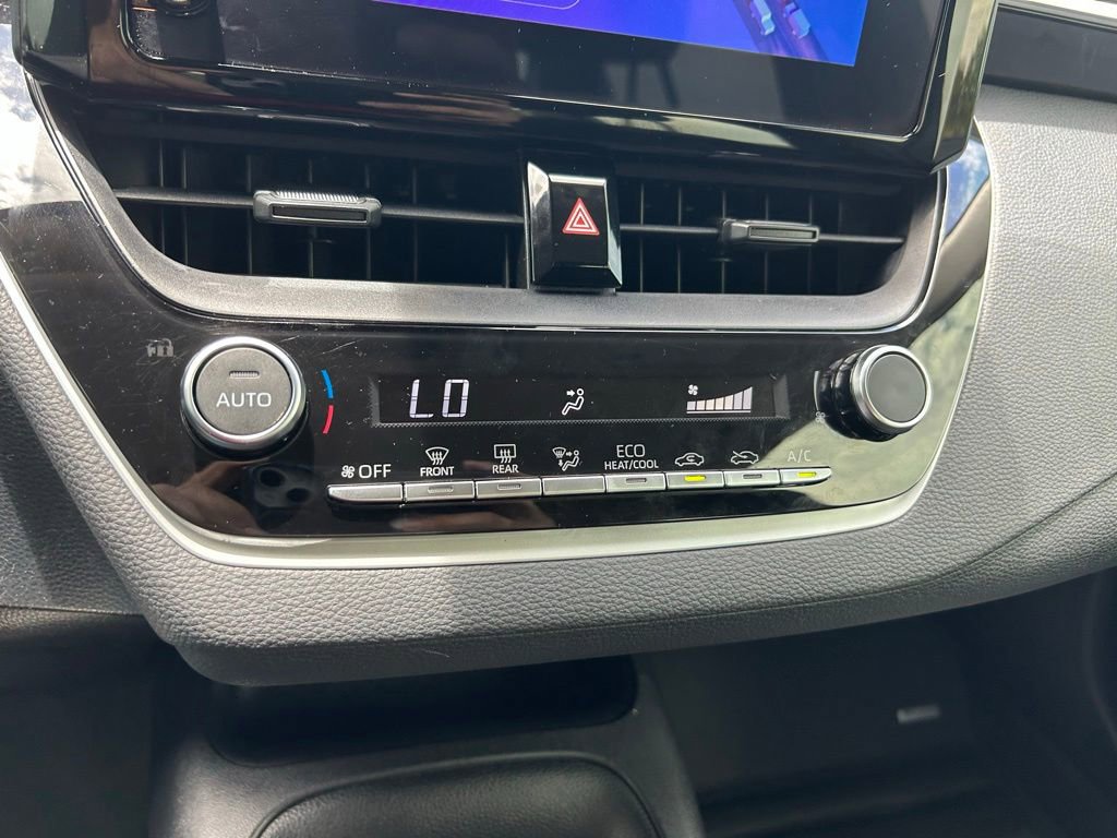 Used 2023 Toyota Corolla LE FWD image 26