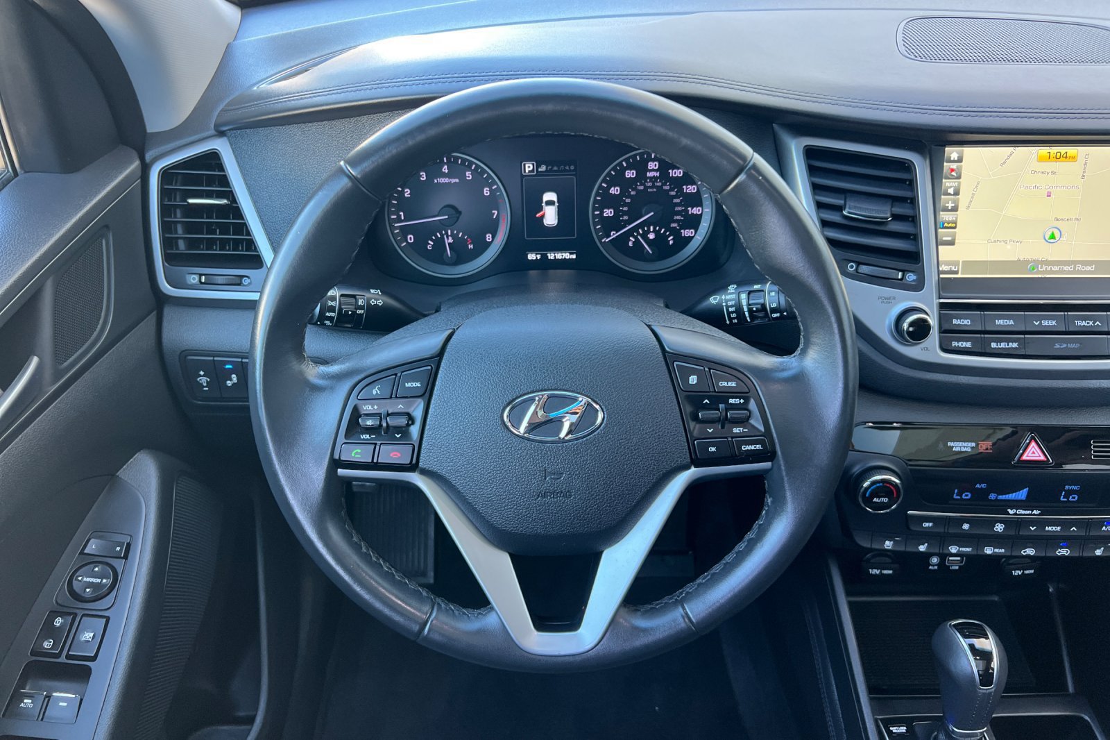 Used 2016 Hyundai Tucson Limited w/ Option Group 03 FWD image 16