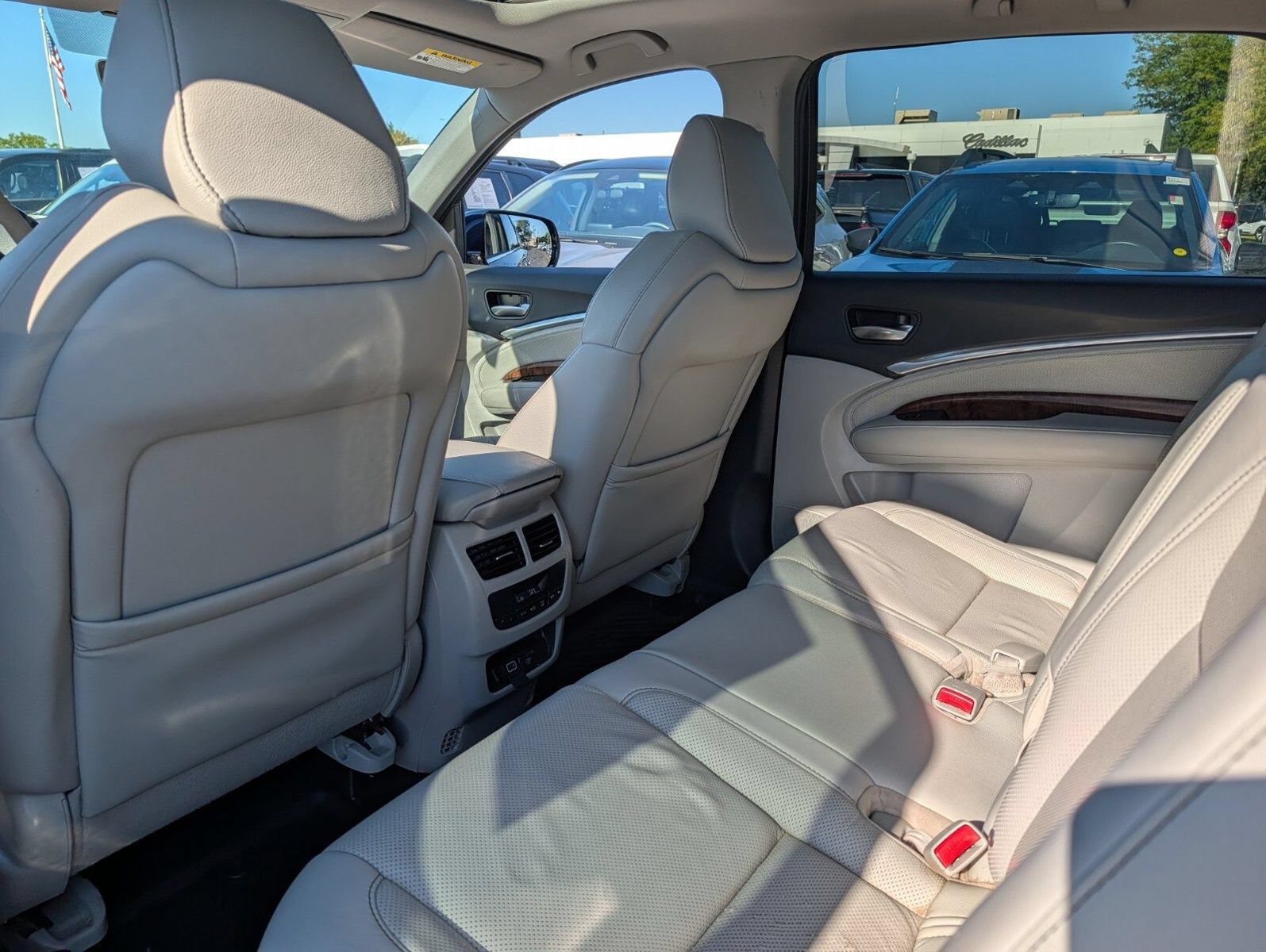 Used 2020 Acura MDX w/ Technology Package AWD/4WD image 23