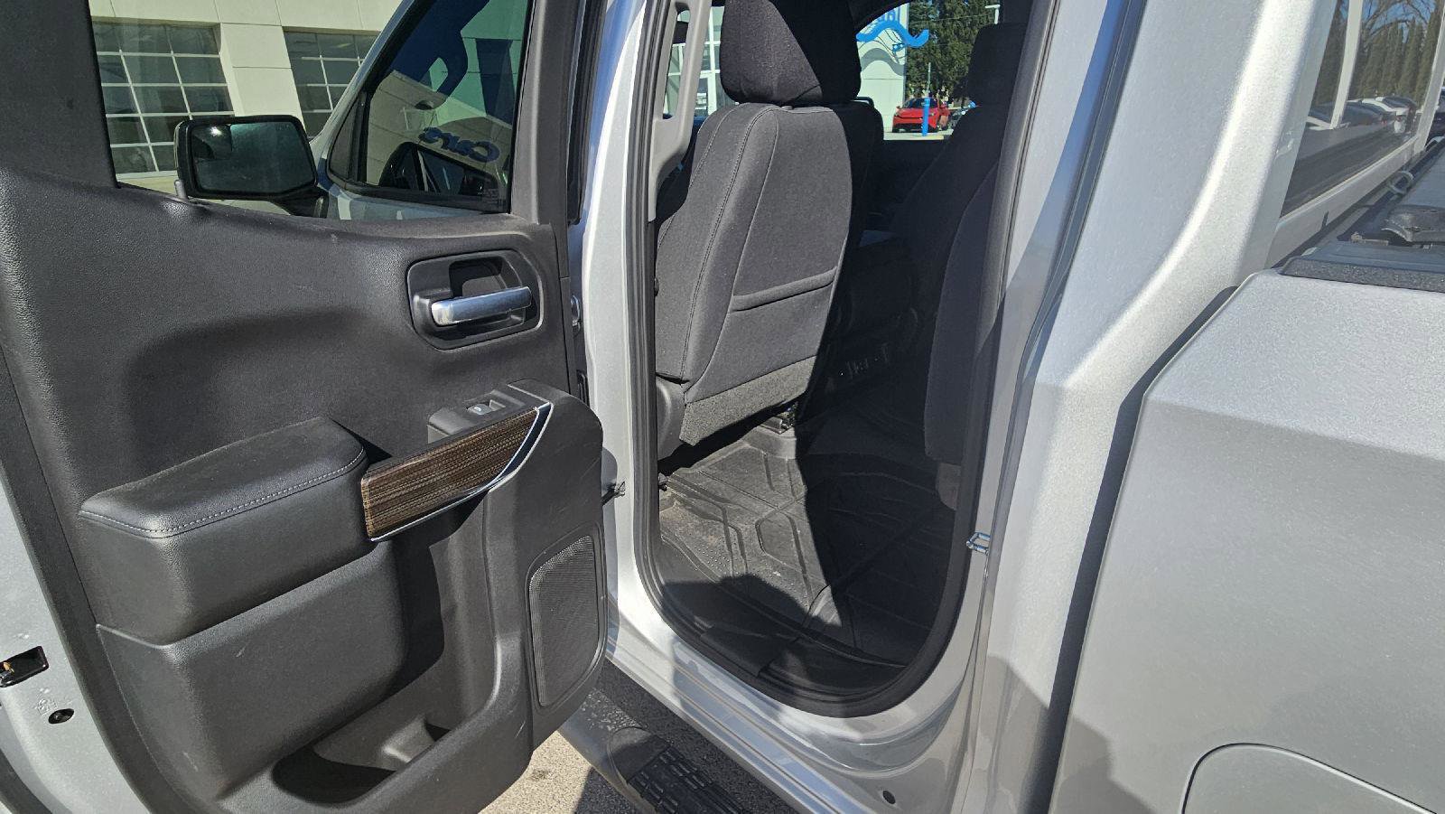 Used 2019 Chevrolet Silverado 1500 RST image 15