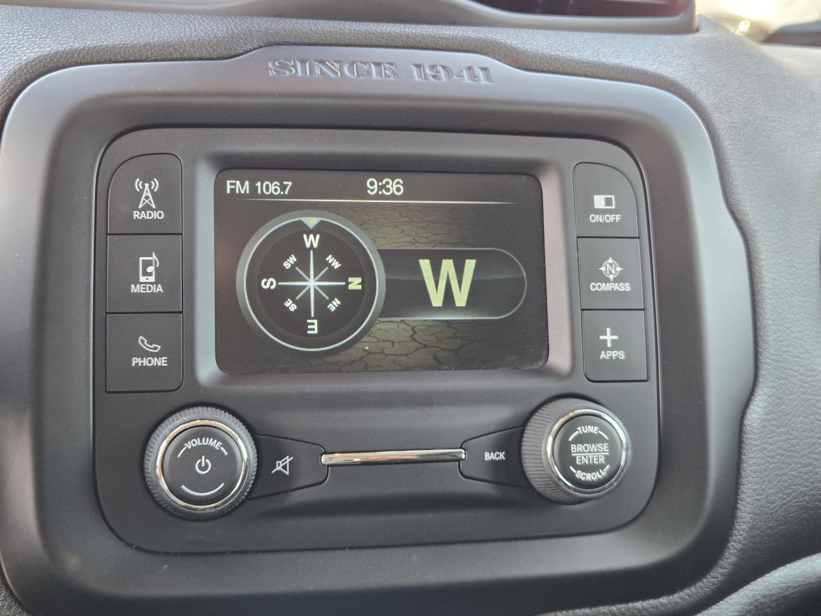 Certified 2016 Jeep Renegade Latitude image 7